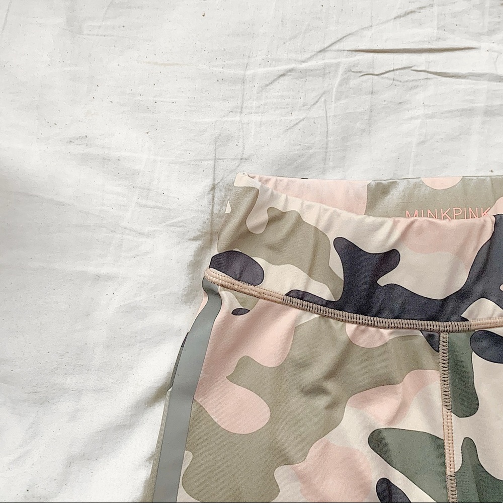 athletic pink camo leggings